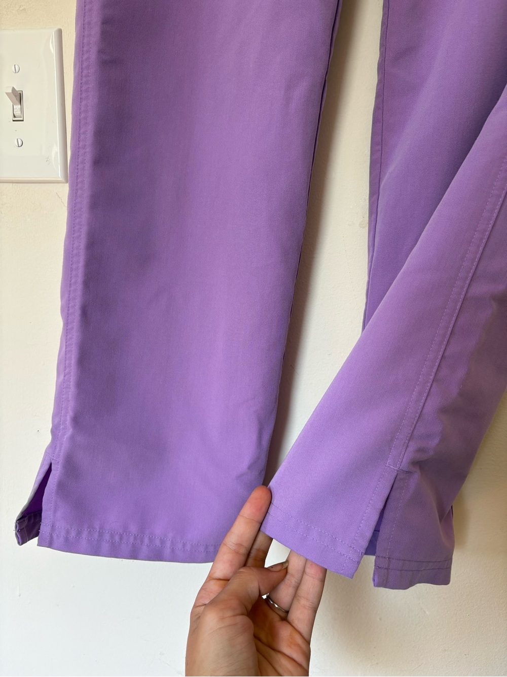 FIGS Kade Cargo Straight Leg Scrub Pants Lilac Dawn #2959 Sz Medium - Picture 9 of 11